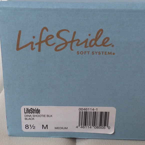 NWB Women’s LifeStride 8.5M Black Dina Shootie Shoe - Picture 4 of 16